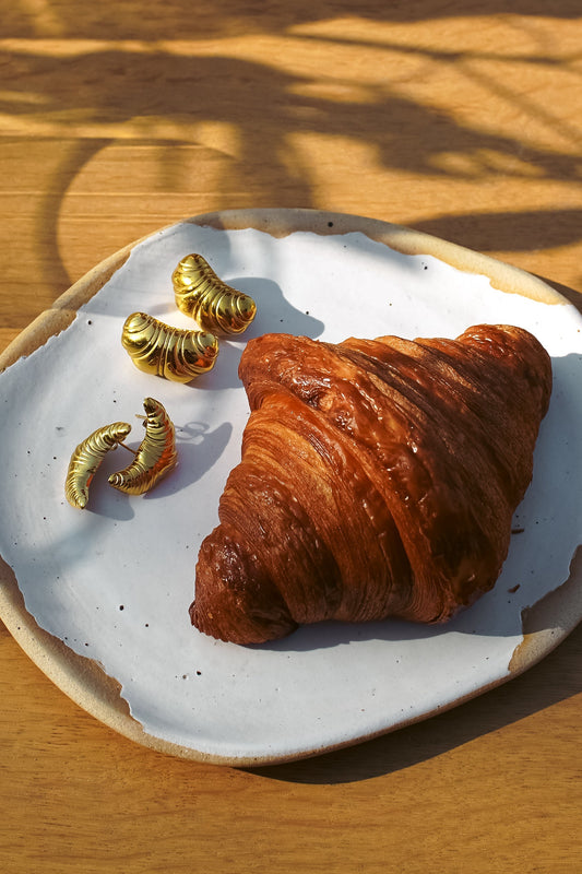 BOLD CROISSANT. earrings