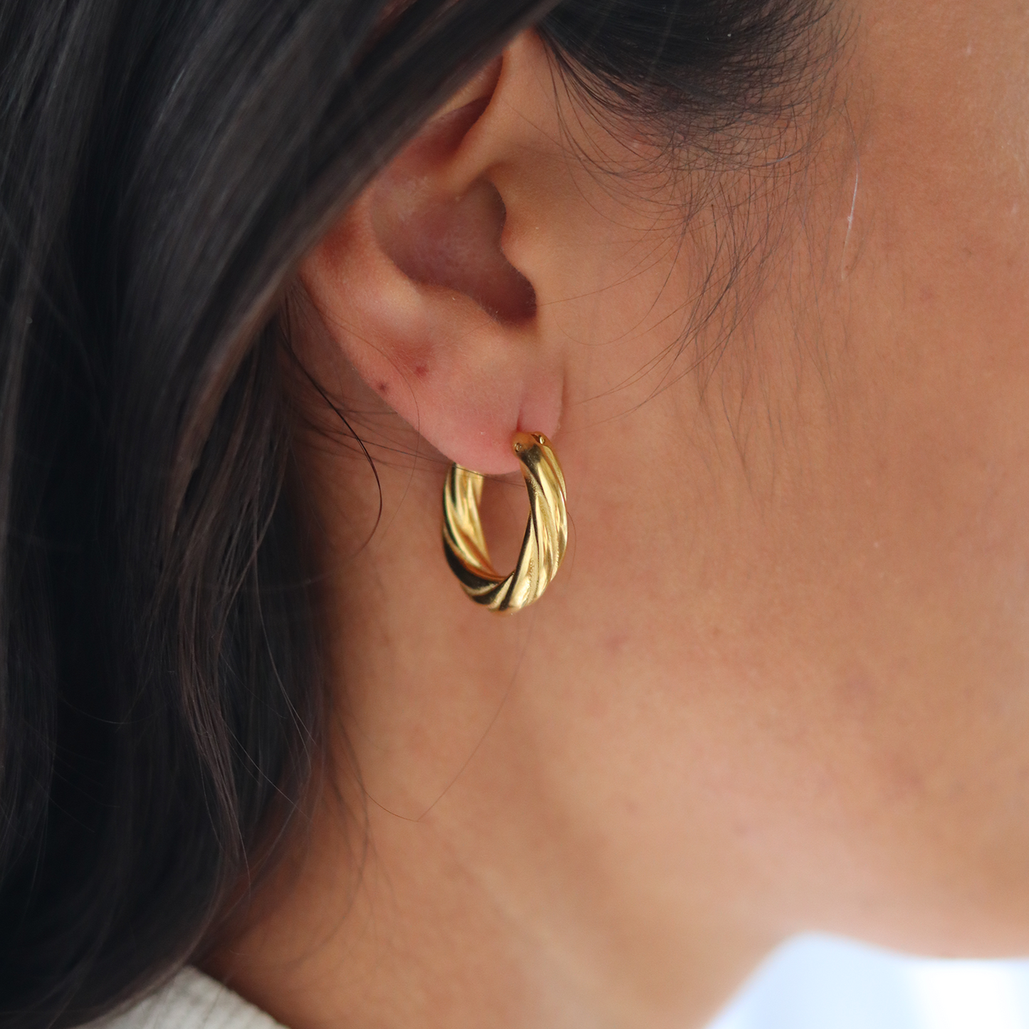 TWISTED HOOPS.