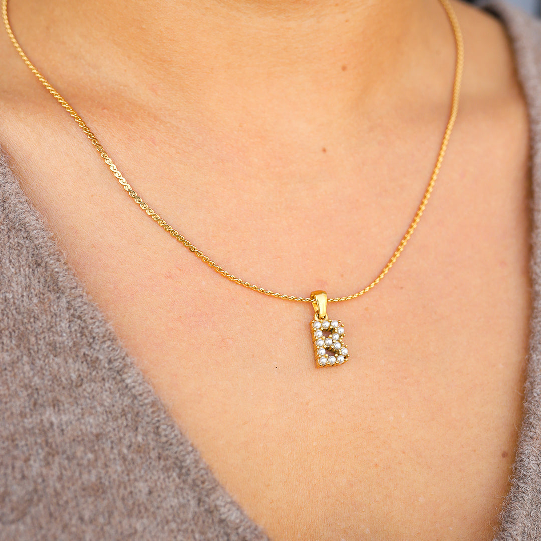 PEARL LETTER PENDANT | KOLYE